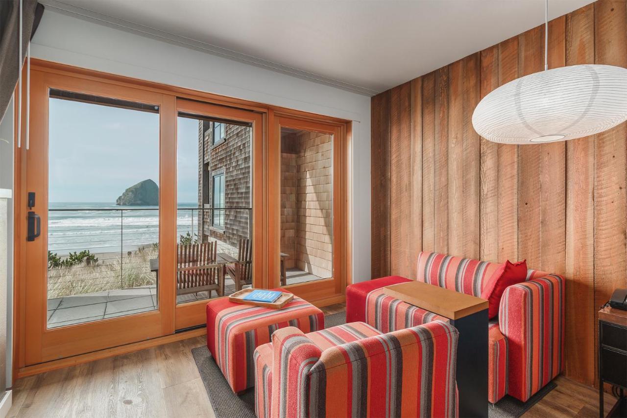 Headlands Coastal Lodge & Spa Pacific City Exterior photo