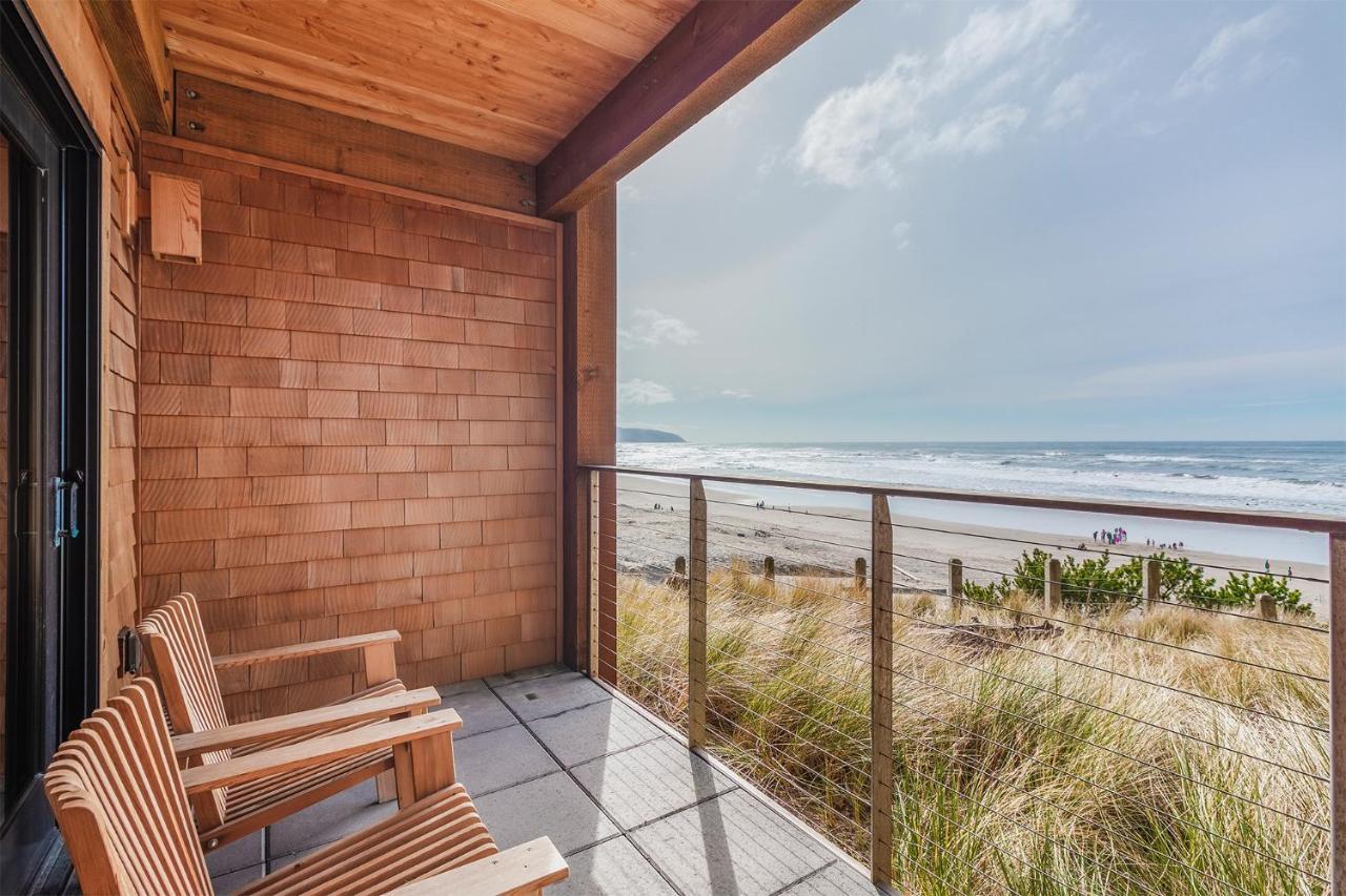 Headlands Coastal Lodge & Spa Pacific City Exterior photo