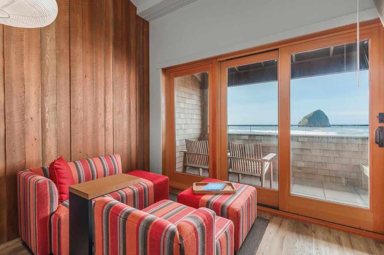 Headlands Coastal Lodge & Spa Pacific City Exterior photo