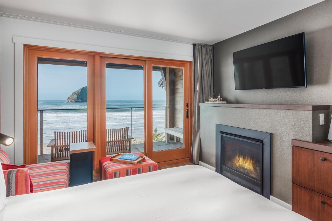 Headlands Coastal Lodge & Spa Pacific City Exterior photo